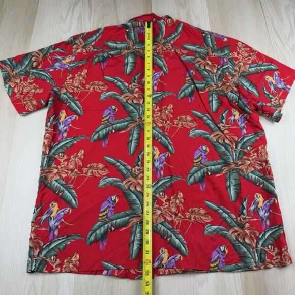 Paradise Found Shirt Men’s 2XL XXL Red Magnum PI Tropical Floral Parrot Camp - Picture 9 of 9